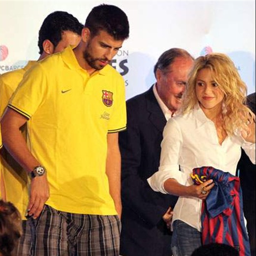 Shakira y Piqué solidarios