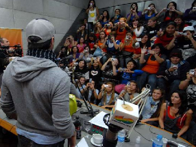 Estudio abierto con Enrique Iglesias