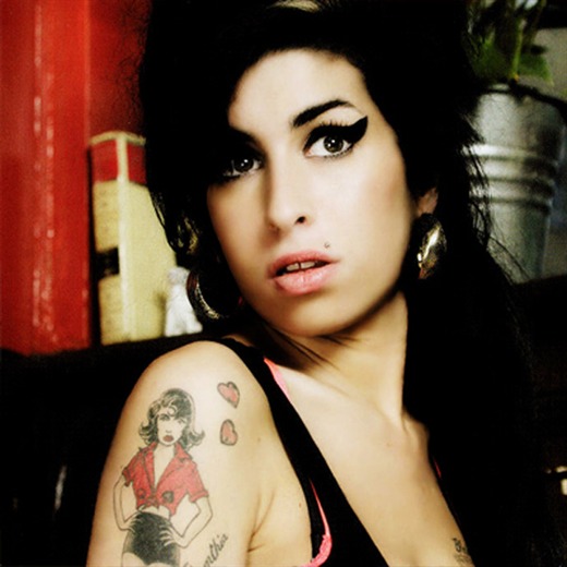 Amy Winehouse ahora juega al Golf