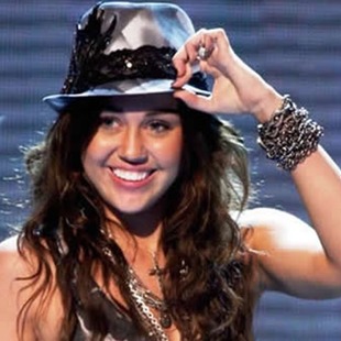 A Miley Cyrus la quieren para Playboy