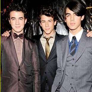 Los Jonas Brothers contra Justin Bieber