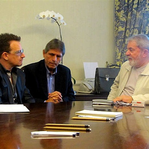 Lula invitó a pescar a Bono