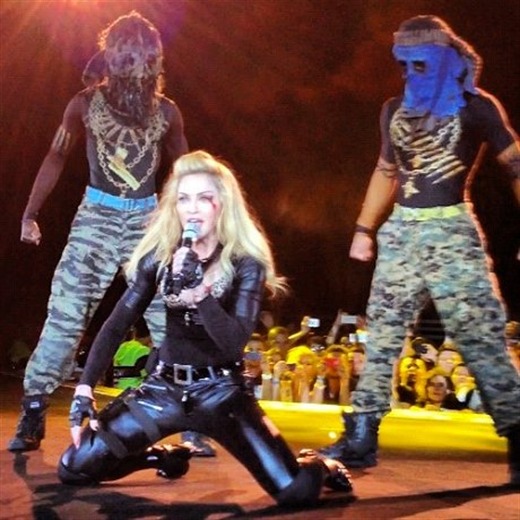 Retaron a Madonna en pleno show