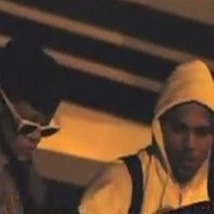 Rihanna y Chris Brown en Africa