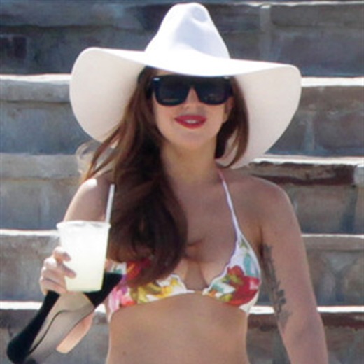 Lady Gaga en bikini