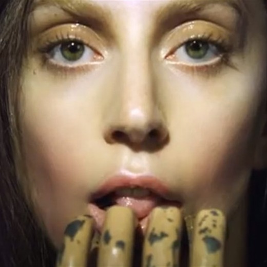 Lady Gaga en los MTV Video Music Awards 2013