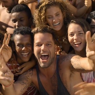 Ricky Martin y Shakira los "Reyes del Mundial"