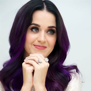 Katy Perry tiene ayuda celestial