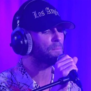 Maroon 5 hizo un cover de "Happy"