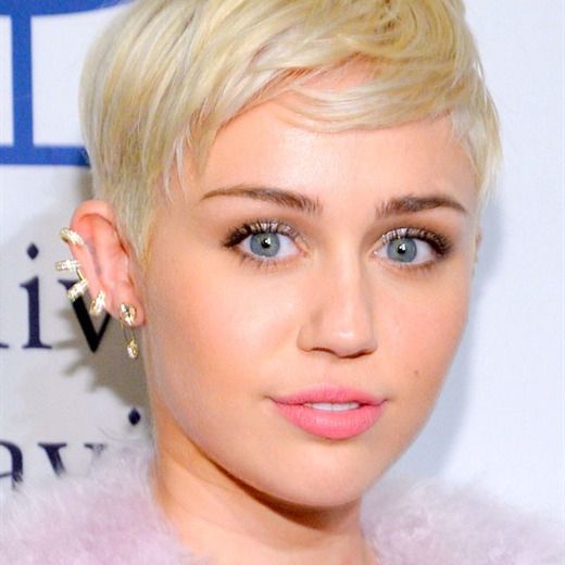 ¿Miley Cyrus se lo dedica a un ex?