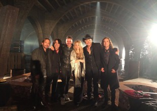 Shakira participa en el nuevo disco de Maná