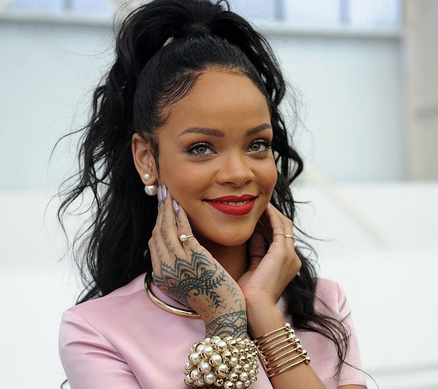 Rihanna anticipa nuevos temas