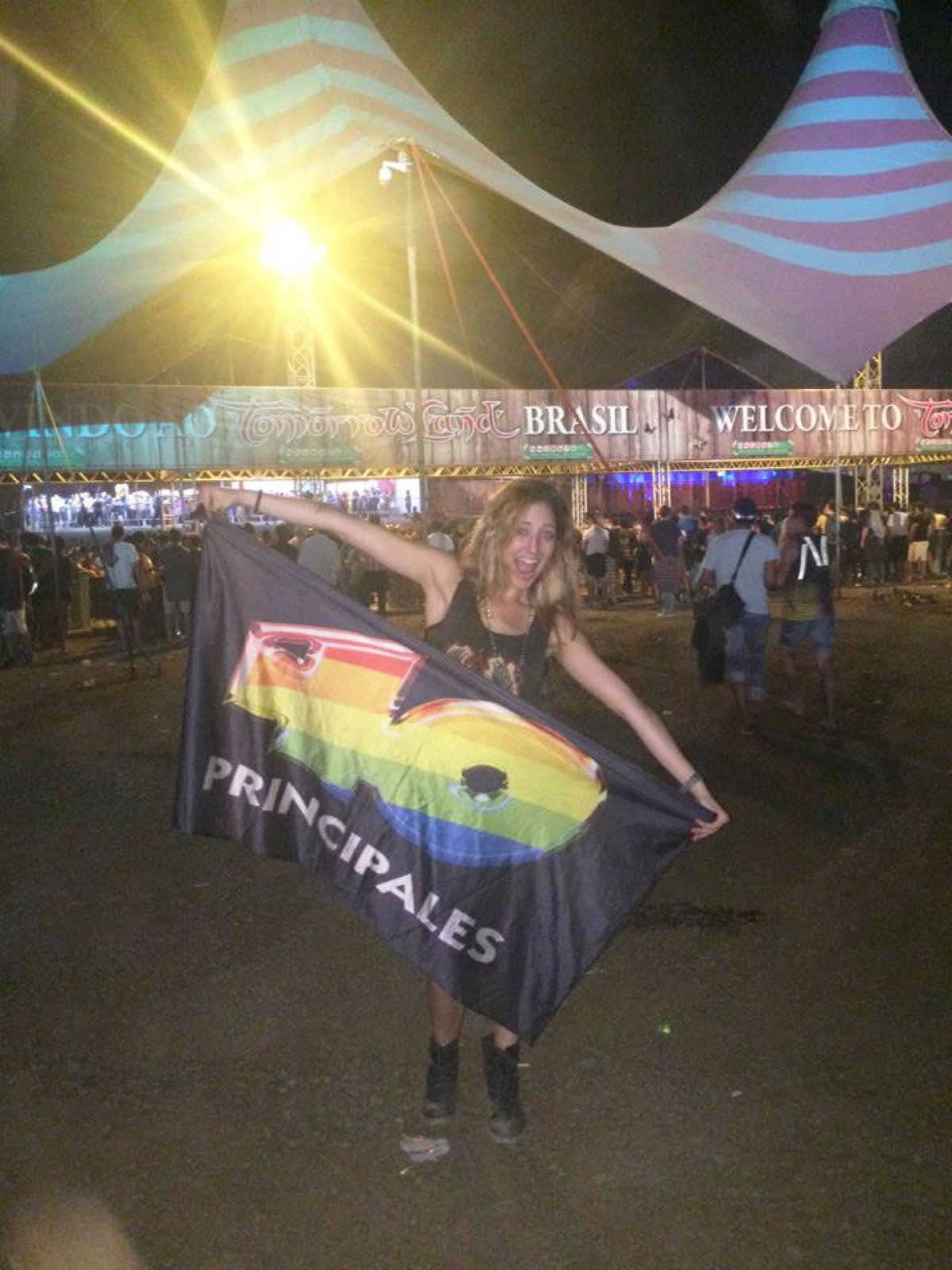 Nuestra Pau Varela trajo fotos del Tomorrowland en Brasil!