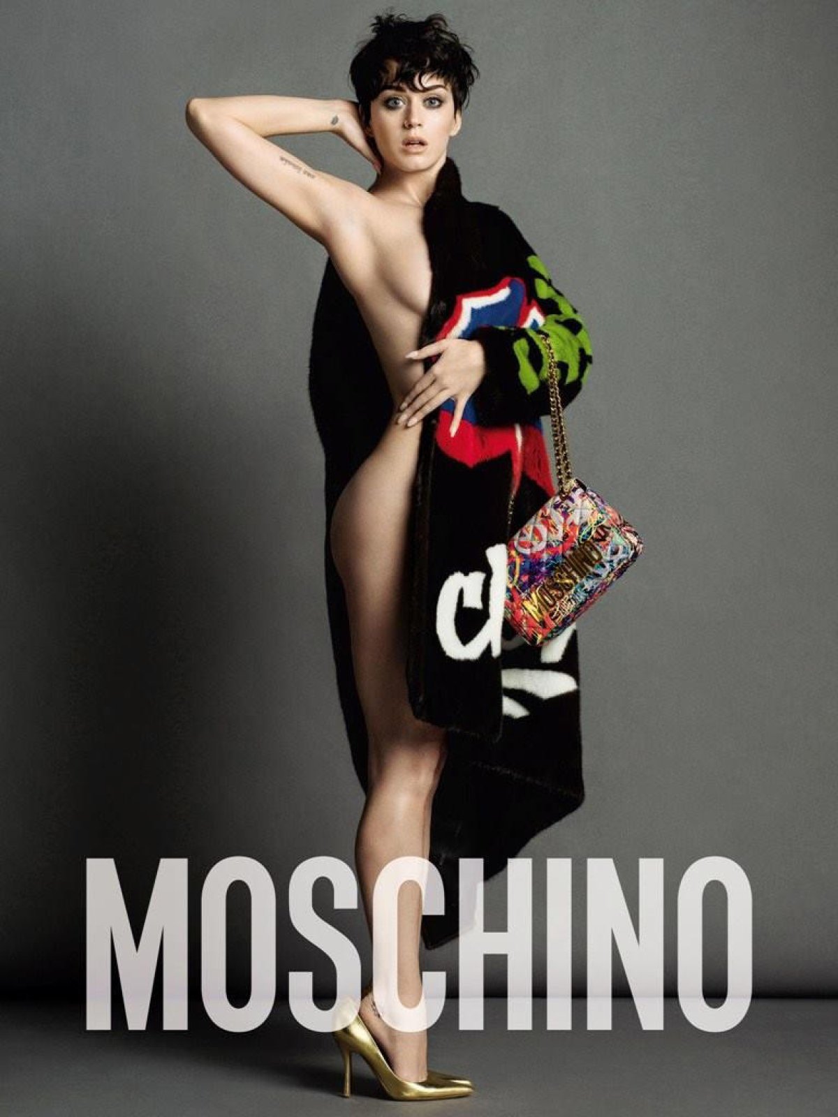 Katy Perry super hot en la sesión de fotos de Moschino