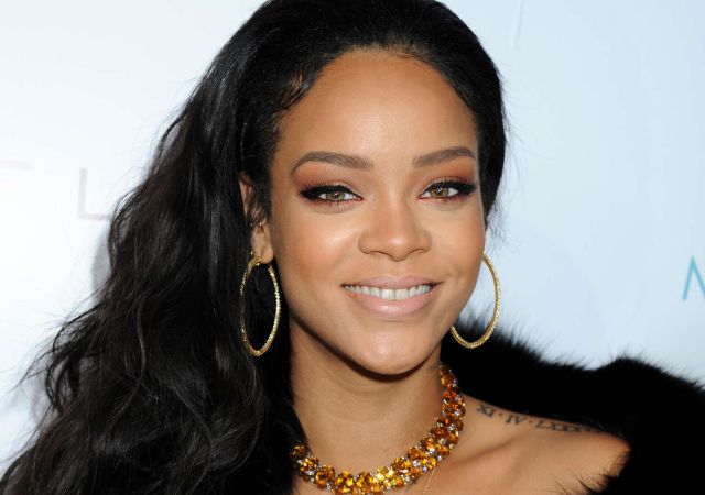 ¿Rihanna de novia con un piloto de Formula 1?