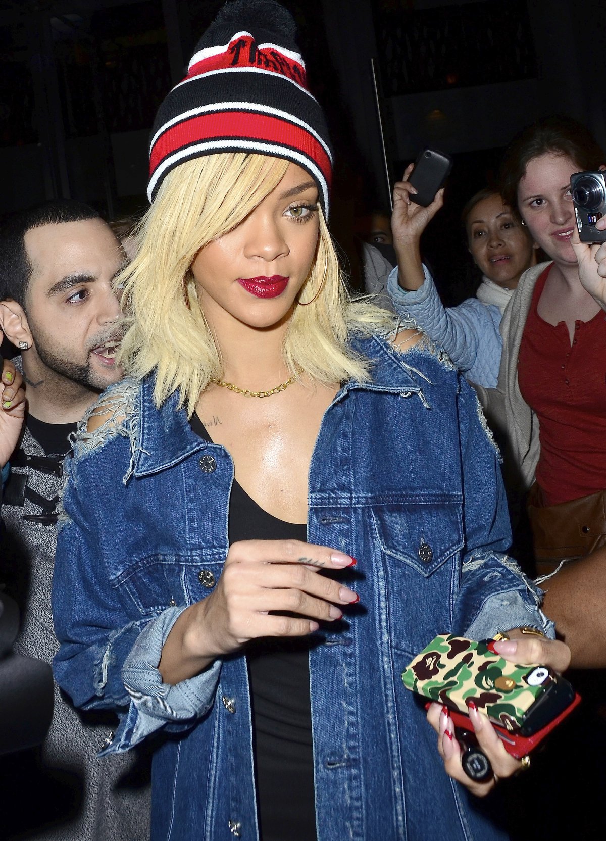 Los veinte peinados de Rihanna