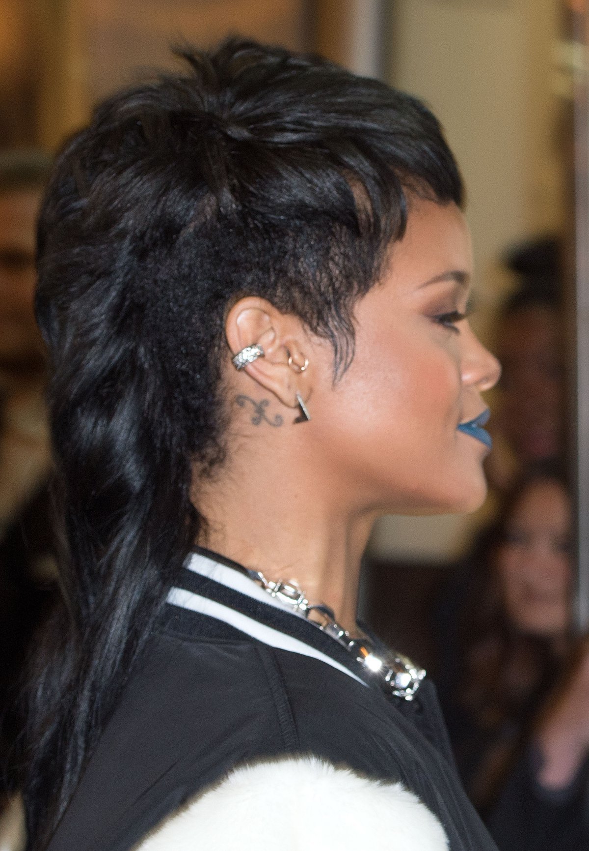 Los veinte peinados de Rihanna