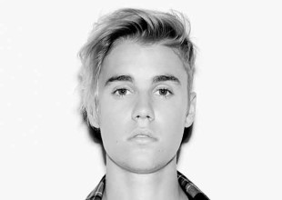 Justin Bieber se tatua por su nuevo disco