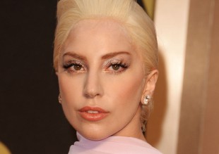 Lady Gaga prepara su homenaje a David Bowie en los Grammys