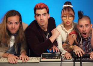 La nueva banda de Joe Jonas hizo un cover de "Work" de Rihanna