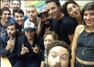 Mirá la visita de Ashton Kutcher a 40 Principales