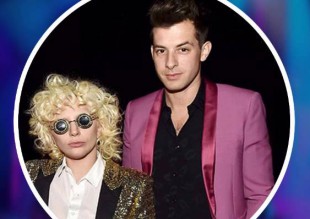 Lady Gaga y Mark Ronson hacen un cover alucinante