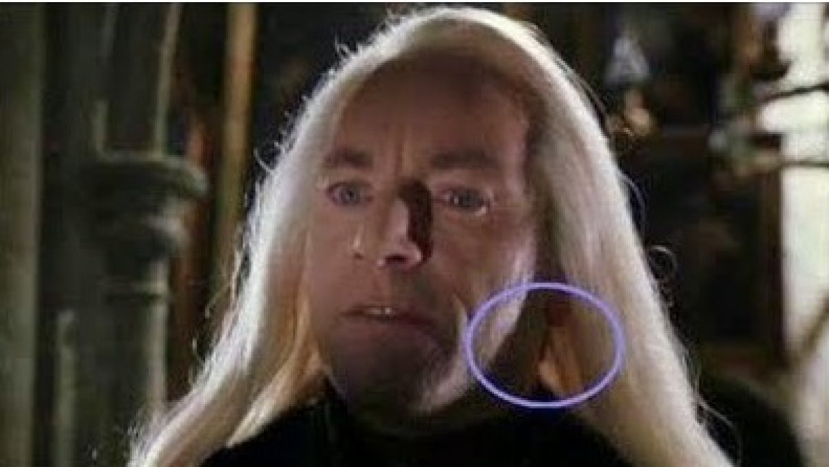 ¿Estaba de moda usar aritos en Hogwarts?