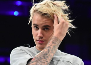Una fan Justin cumplió años y acampó afuera de su casa 12 horas