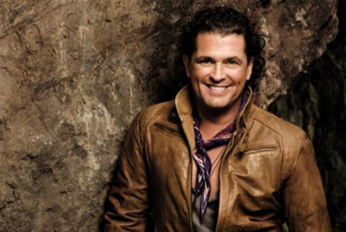 Carlos Vives tiene 55 años.