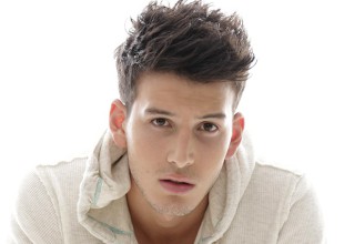 Sebastián Yatra feat. Wisin & Nacho - Alguien Robó