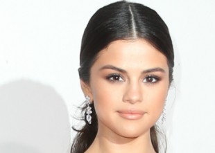 Selena Gómez y su versión de “Party in the USA” de Miley Cyrus