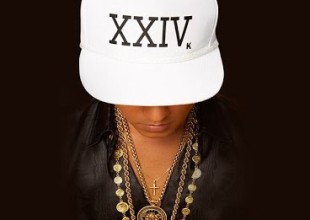 Bruno Mars, muy cerca de Zendaya en el video de “Versace on the floor”