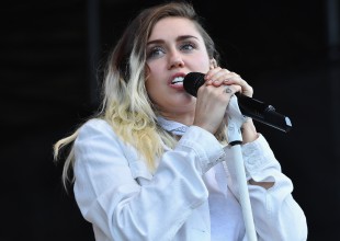 Miley Cyrus se sube al “Carpool Karaoke” junto a su familia