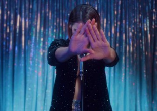 Bad Bunny estrenó un video contra la violencia de género