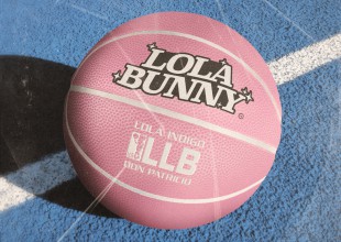 "Lola Bunny" - Lola Indigo