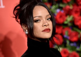 Todos piensan que Rihanna está embarazada por esta imagen