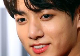 Jungkook de BTS estrenó tatuaje con una frase de Kurt Cobain