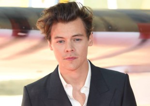 Harry Styles tiene un gemelo perdido que trabaja en una cafetería