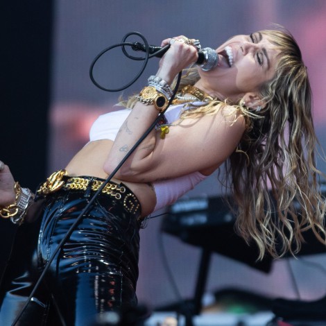 Miley Cyrus quiere rendirle homenaje a Metallica con un nuevo álbum