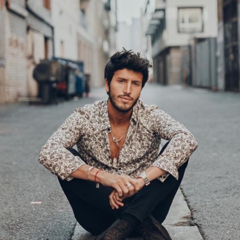 ¡Estás igual! Sebastián Yatra compartió fotos inéditas de su graduación