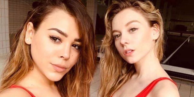 Danna Paola y Ester Expósito