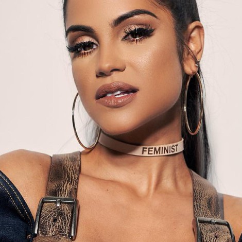 Natti Natasha anunció su compromiso con el productor Raphy Pina