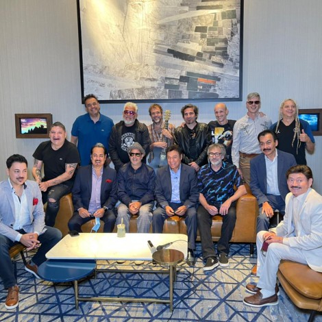 Así fue el encuentro histórico de Los Auténticos Decadentes con los Tigres del Norte en Monterrey