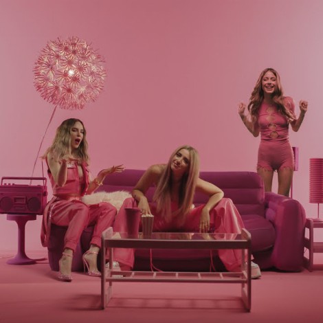 Lola Índigo compartió una versión acústica de "La niña de la escuela"