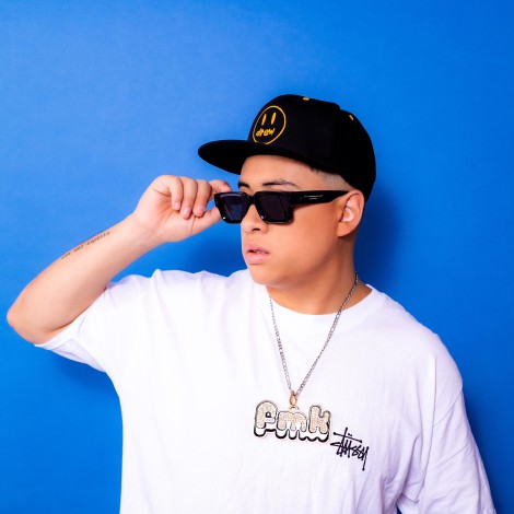 FMK presenta su álbum debut "Desde el espacio"