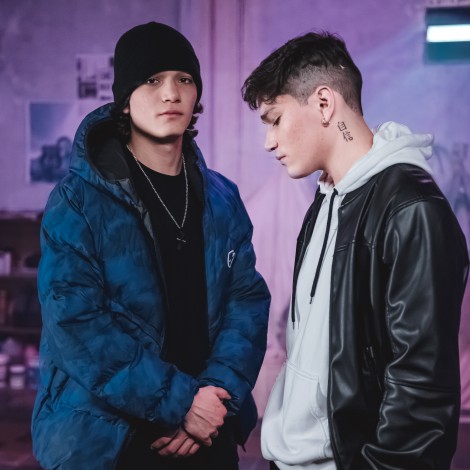 Entrevista: 3AM nos presenta su nuevo single y video "BOMBÓN"