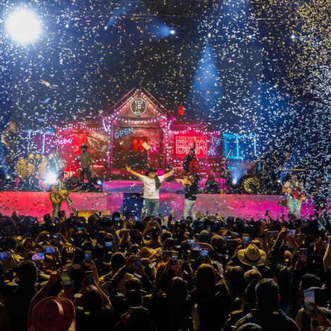 GRUPO FRONTERA
ARRASÓ EN EL LUNA PARK