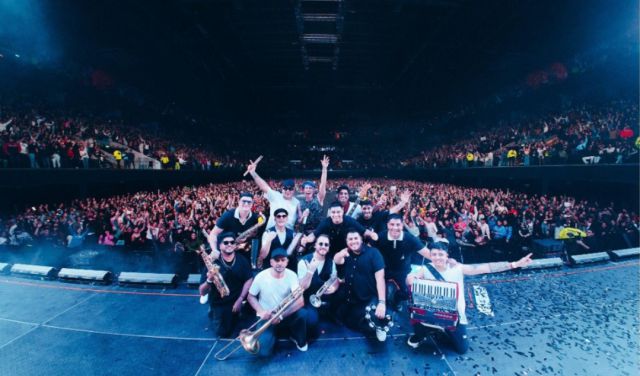 LUCK RA SE LUCIÓ CON SUS DOS FUNCIONES EN EL MOVISTAR ARENA