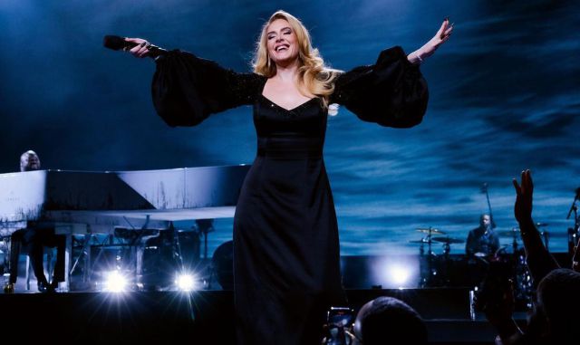 Adele se retira temporalmente de la música