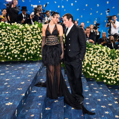 Dua Lipa y Callum Turner: la historia de amor que parece sacada de una película romántica